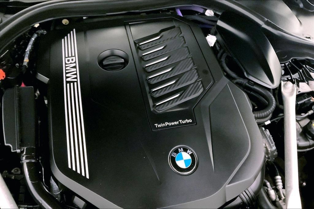 Used 2022 BMW 540i xDrive w/ M Sport Package AWD/4WD image 31