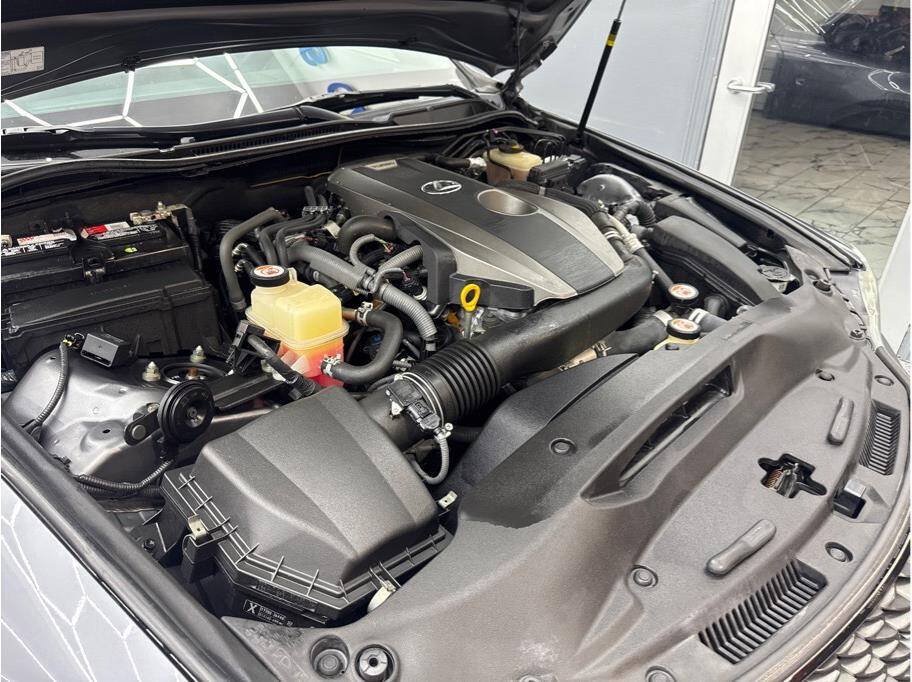Used 2017 Lexus IS 200t F Sport w/ F Sport Package RWD image 18