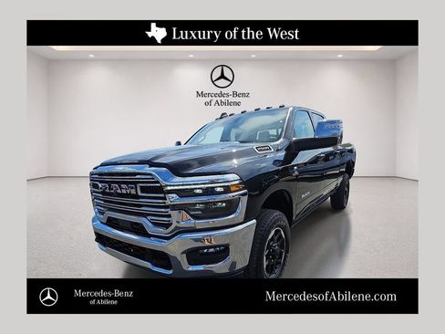 Used 2025 RAM 2500 Laramie AWD/4WD image 1