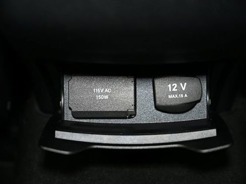 Used 2018 Mercedes-Benz GLC 300 4MATIC image 52