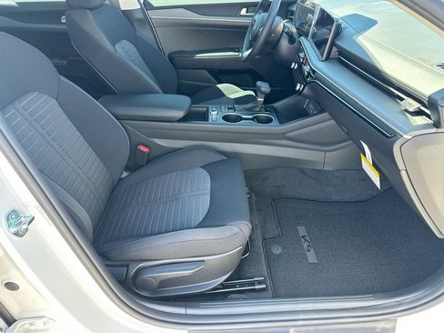 New 2026 Kia K5 LXS image 13