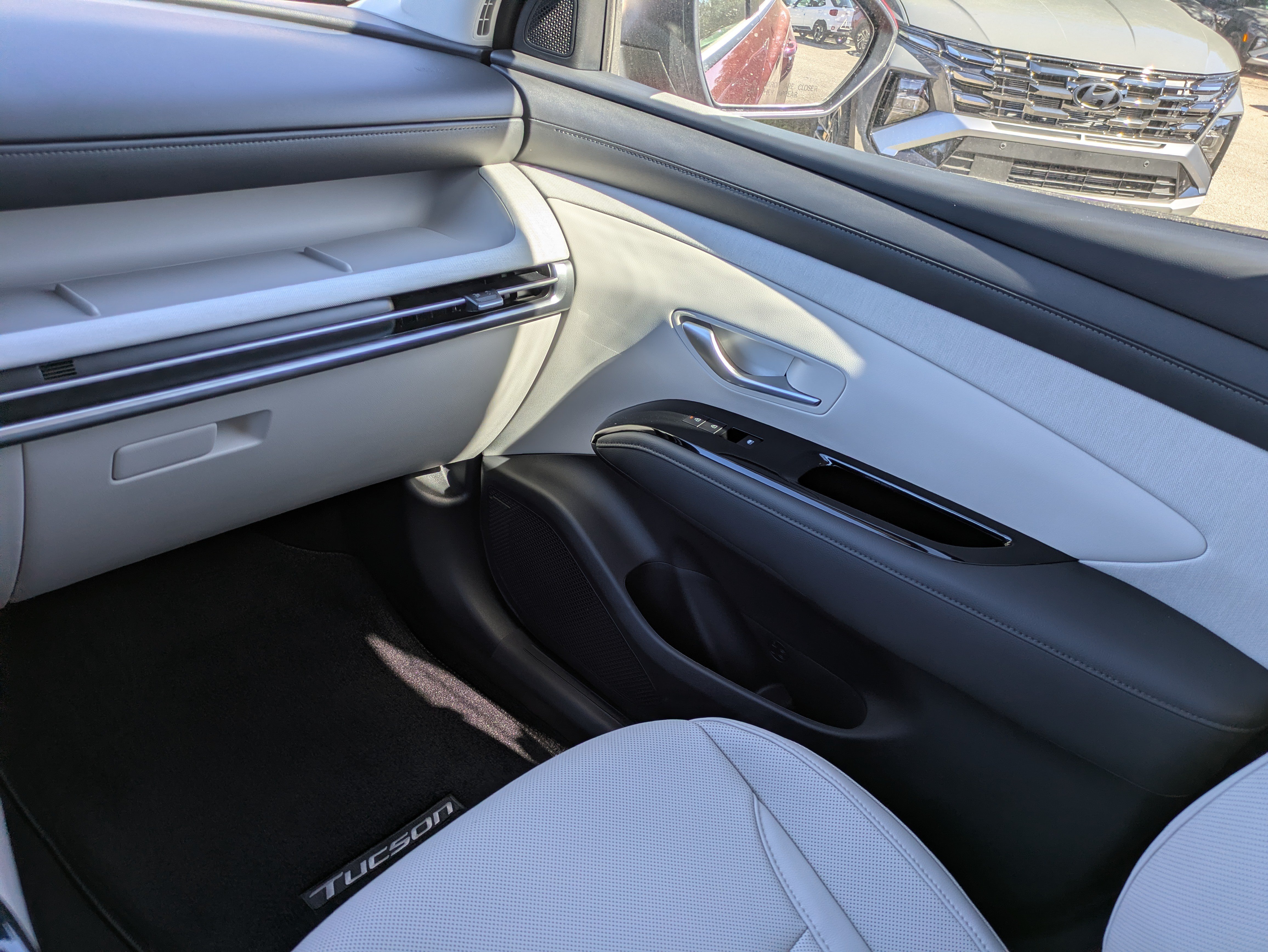 New 2026 Hyundai Tucson Limited FWD image 15