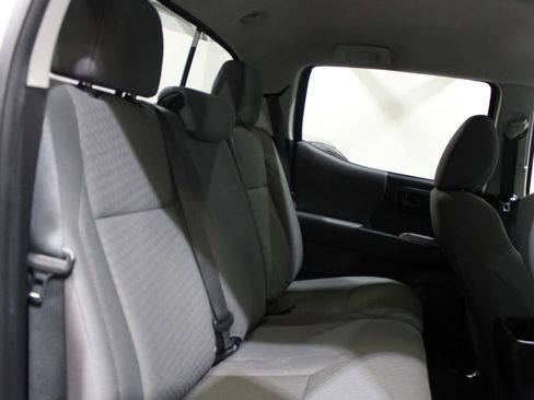 Used 2020 Toyota Tacoma SR5 w/ Technology Package AWD/4WD image 19