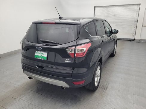 Used 2017 Ford Escape SE w/ SE Cold Weather Package AWD/4WD image 9