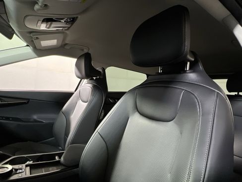 New 2025 Kia EV6 Wind image 22