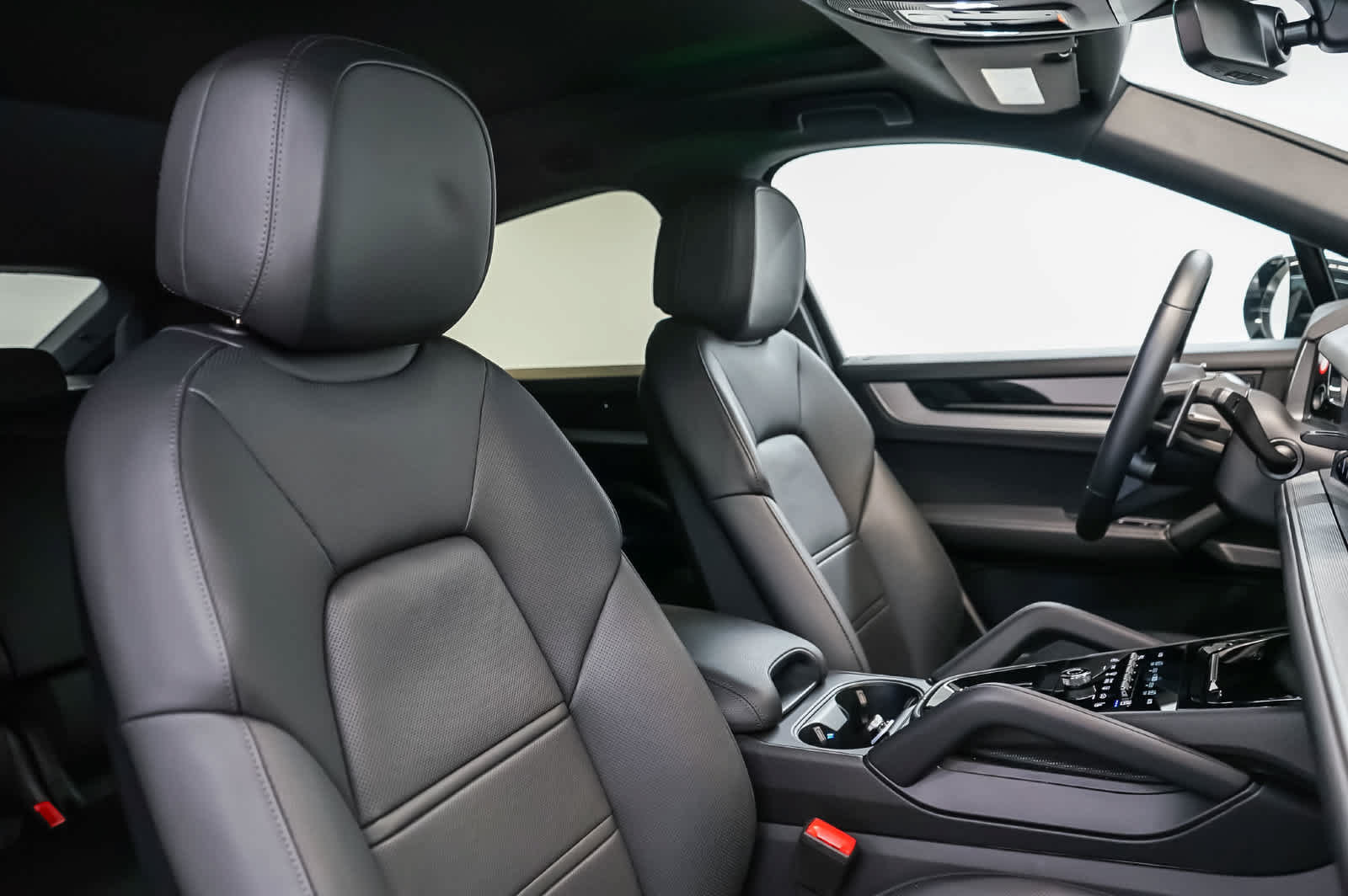 Certified 2026 Porsche Cayenne S AWD/4WD image 22