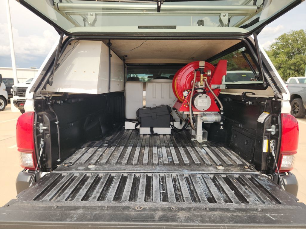 Used 2022 Toyota Tacoma SR RWD image 31