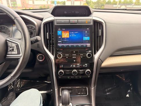 Used 2020 Subaru Ascent Premium w/ Convenience Package AWD/4WD image 4