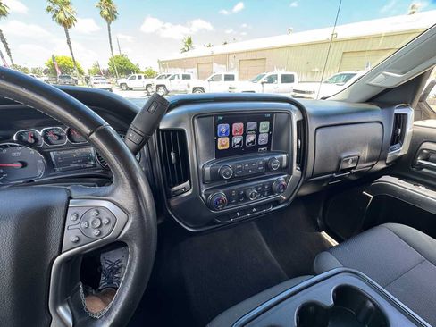 Used 2018 Chevrolet Silverado 1500 LT w/ LT Eassist Package RWD image 26