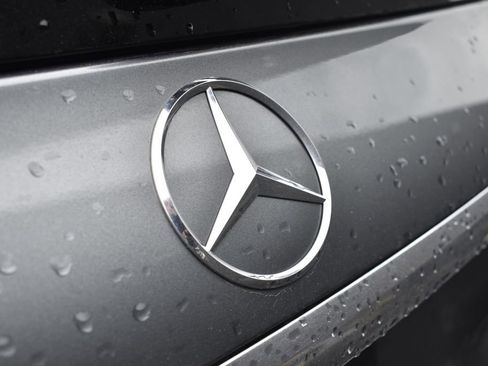 Used 2025 Mercedes-Benz GLS 580 4MATIC image 15