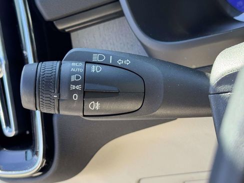 Used 2023 Volvo XC40 B5 Ultimate w/ Climate Package AWD/4WD image 23