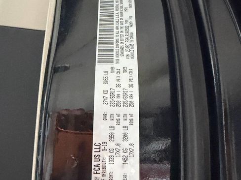 Used 2020 Chrysler Pacifica Touring w/ Advanced Safetytec Group FWD image 28