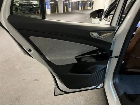 Certified 2023 Volkswagen ID.4 Pro image 19