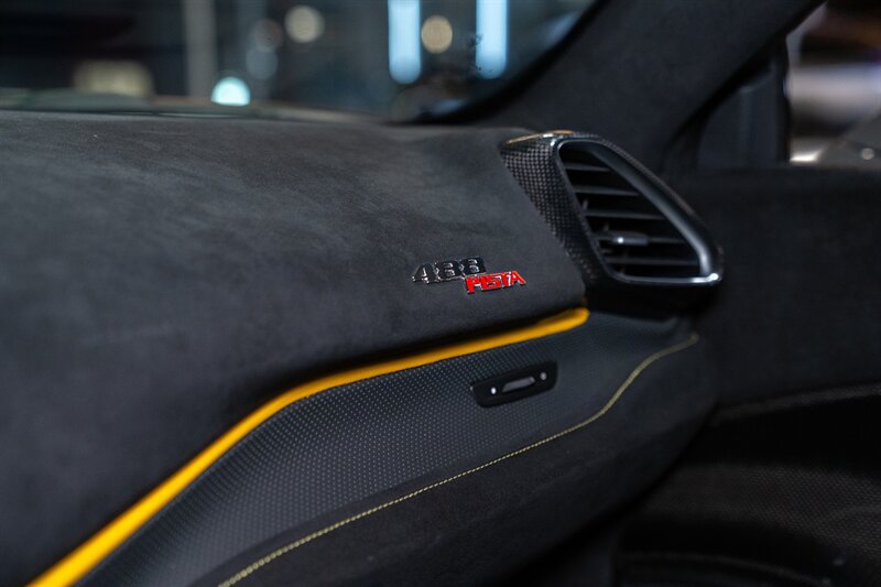Used 2019 Ferrari 488 Pista Coupe RWD image 30