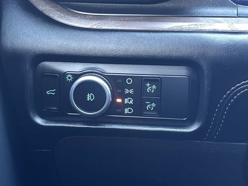 Used 2023 Ford Explorer Platinum w/ Technology Package image 30