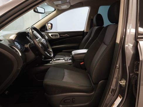 Used 2020 Nissan Pathfinder SV AWD/4WD image 5