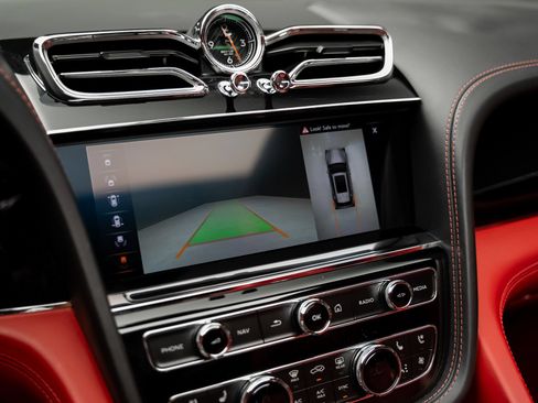 Used 2022 Bentley Bentayga Speed AWD/4WD image 50