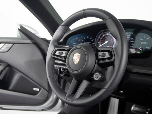Certified 2024 Porsche 911 Carrera RWD image 36