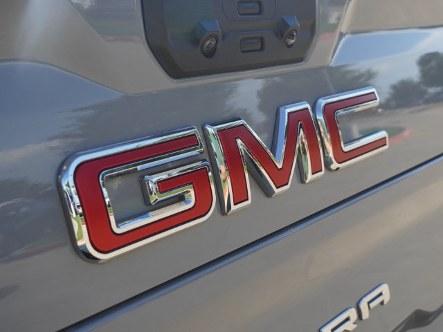 Used 2025 GMC Sierra 2500 AT4X AWD/4WD image 13