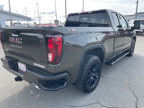 Used 2023 GMC Sierra 1500 Elevation w/ Preferred Package image 5