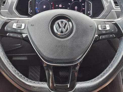 Used 2019 Volkswagen Tiguan SEL AWD/4WD image 18