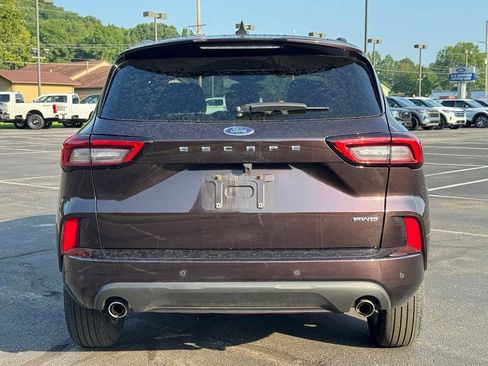 Used 2023 Ford Escape ST-Line w/ Tech Pack #1 AWD/4WD image 6