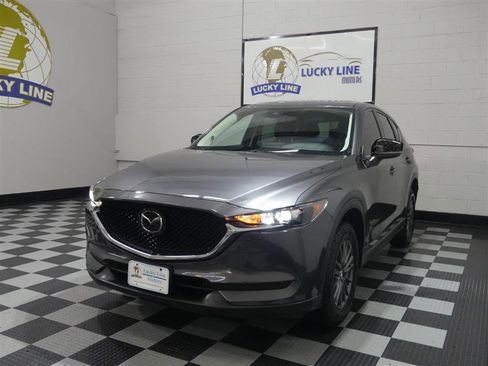 Used 2019 MAZDA CX-5 Touring image 4