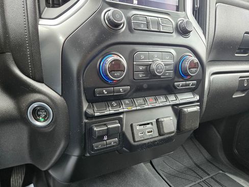 Used 2019 Chevrolet Silverado 1500 LT w/ All-Star Edition image 11