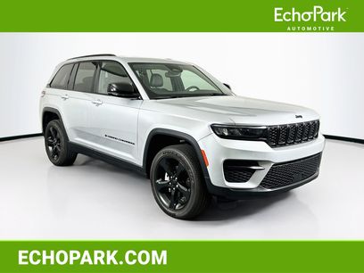 Used 2024 Jeep Grand Cherokee Altitude