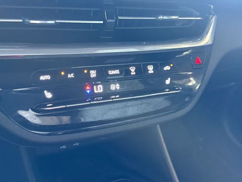 Used 2024 Buick Envista Avenir FWD image 20