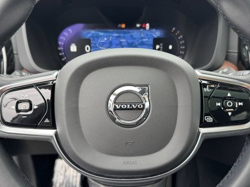 Used 2023 Volvo XC60 B5 Ultimate AWD/4WD image 22