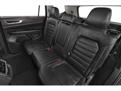 Used 2025 Volkswagen Atlas SEL AWD/4WD image 8