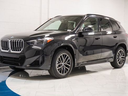 Used 2025 BMW X1 xDrive28i image 4