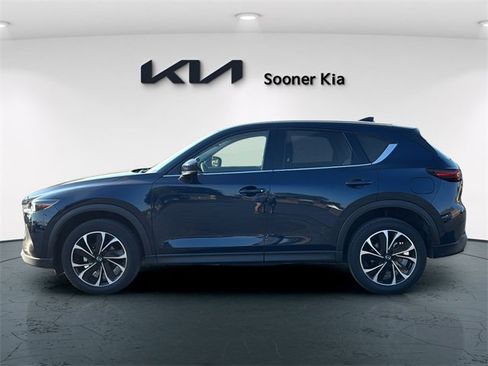 Used 2023 MAZDA CX-5 AWD 2.5 S w/ Premium Plus Pkg image 3