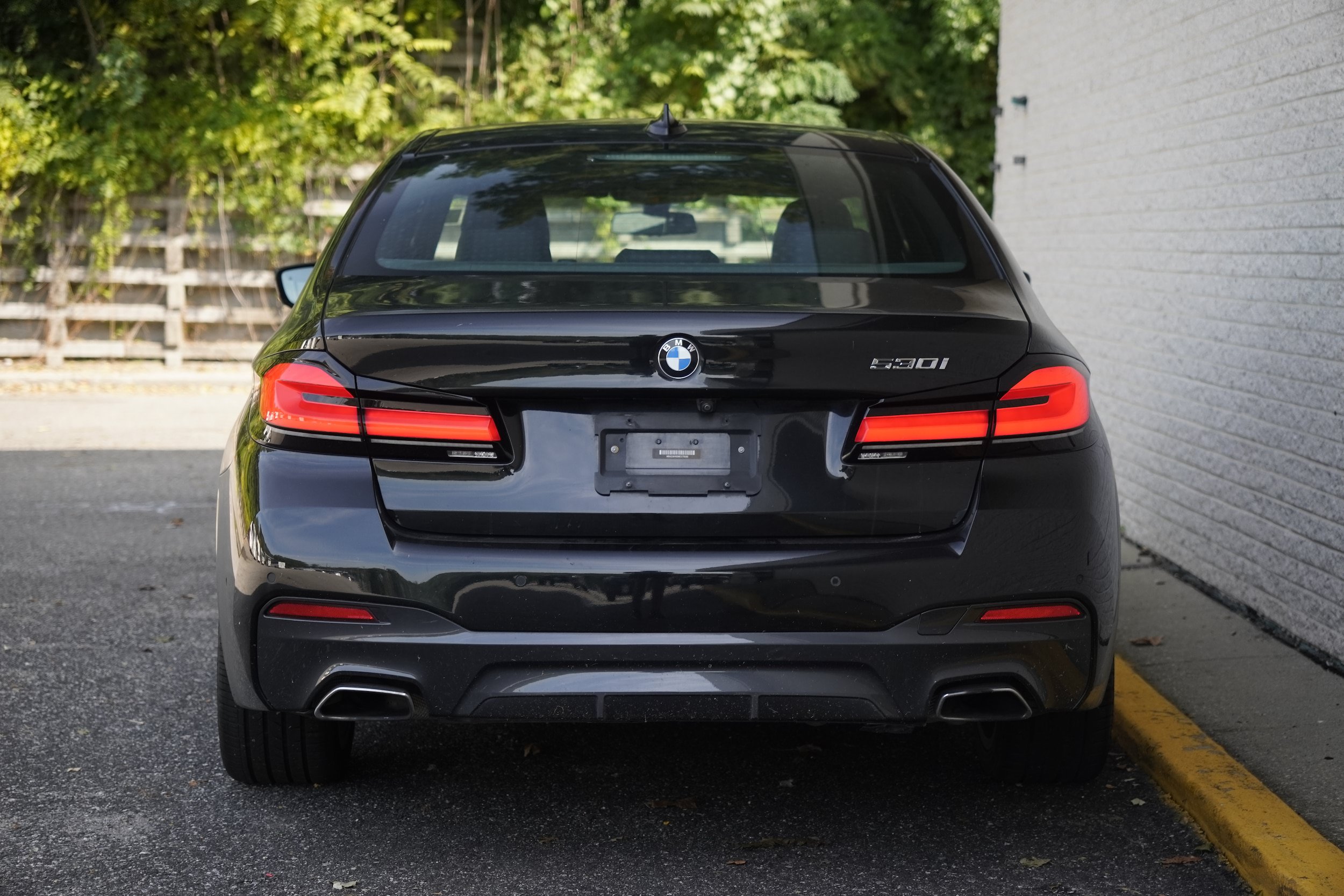 Used 2021 BMW 530i w/ M Sport Package RWD image 6