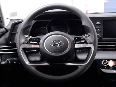 Used 2023 Hyundai Elantra SEL image 16