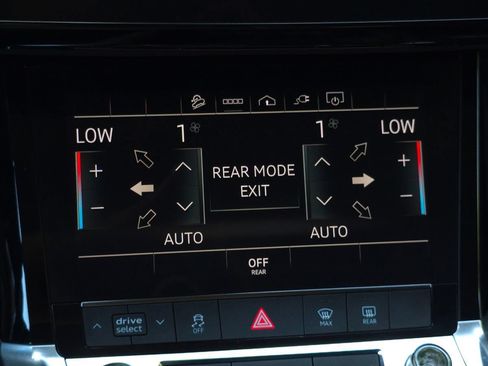 Used 2024 Audi Q8 e-tron Premium AWD/4WD image 34