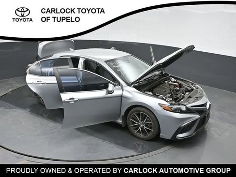 Used 2024 Toyota Camry SE image 45