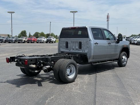 New 2026 GMC Sierra 3500 Pro w/ Convenience Package AWD/4WD image 5