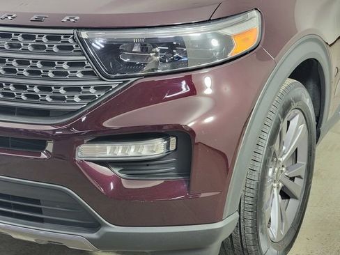 Used 2023 Ford Explorer XLT w/ Equipment Group 202A AWD/4WD image 9