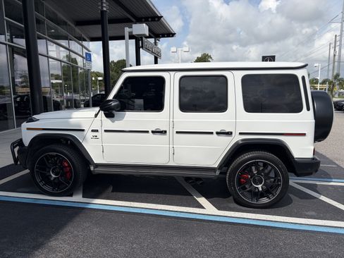Used 2025 Mercedes-Benz G 63 AMG 4MATIC image 2