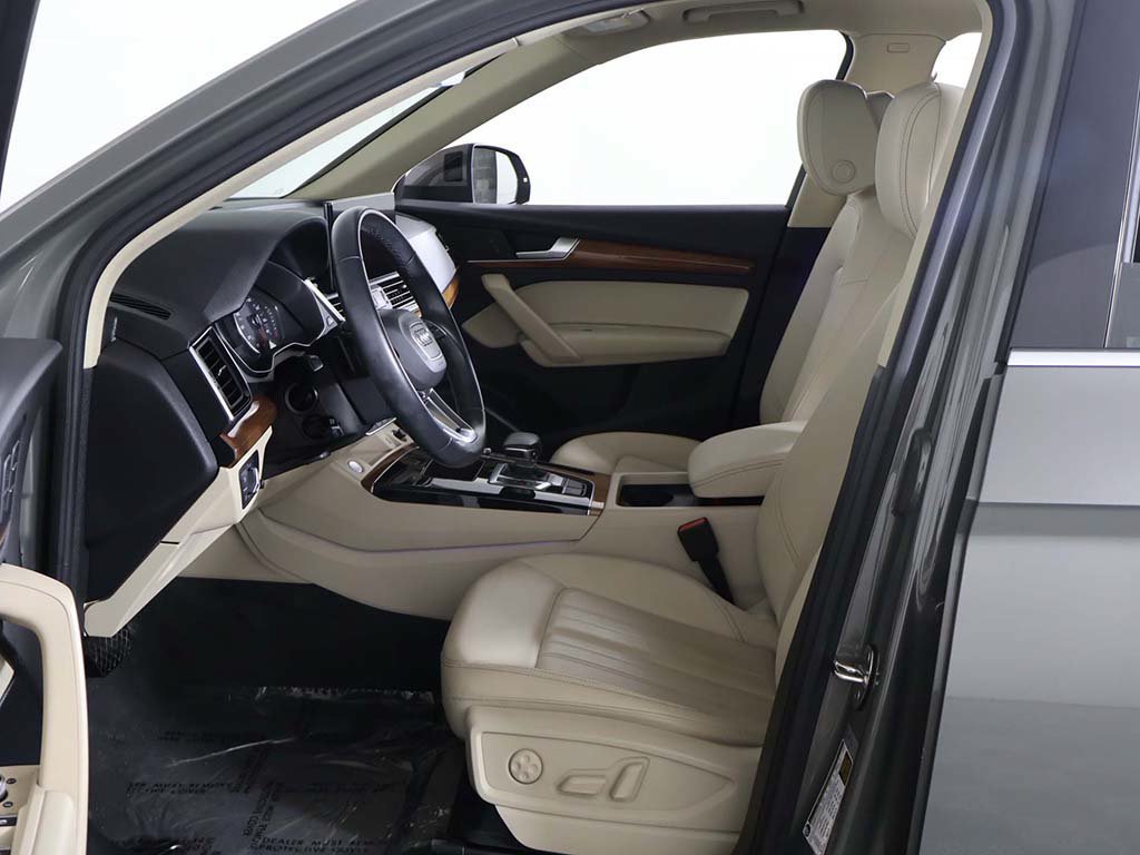 Used 2023 Audi Q5 2.0T Premium w/ Convenience Package AWD/4WD image 26