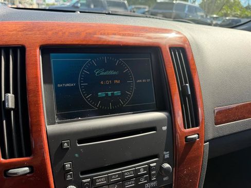 Used 2007 Cadillac STS w/ Preferred Equipment Group RWD image 40