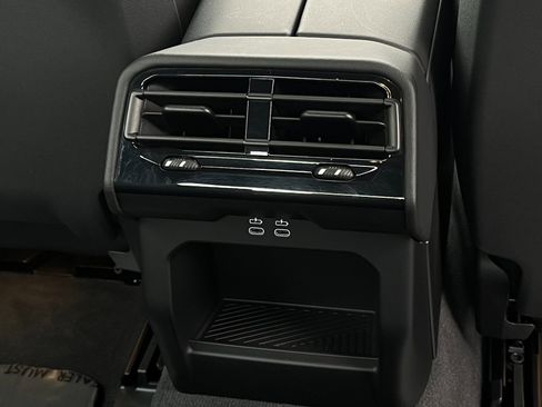 Used 2024 BMW i5 M60 w/ Premium Package image 44