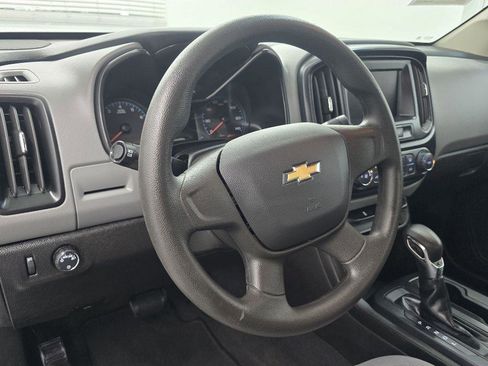 Used 2022 Chevrolet Colorado W/T RWD image 11