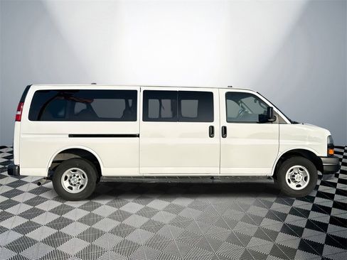 Used 2023 Chevrolet Express 3500 LS image 4