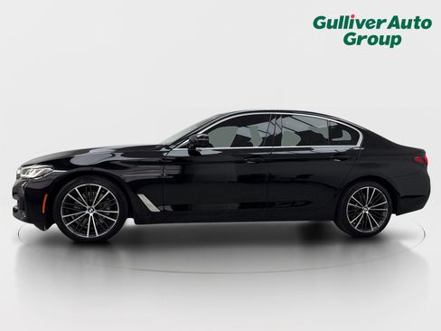 Used 2021 BMW 530i w/ Convenience Package RWD image 2