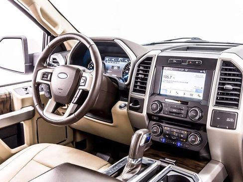 Used 2018 Ford F150 Lariat w/ Equipment Group 501A Mid RWD image 18
