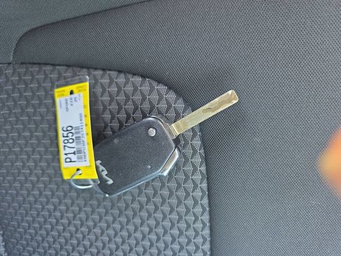 Used 2025 Kia Sportage LX FWD image 26