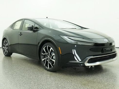 New 2026 Toyota Prius Plug-In Hybrid FWD image 29